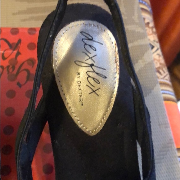 Black straps woman Open toe heels. - Picture 6 of 8